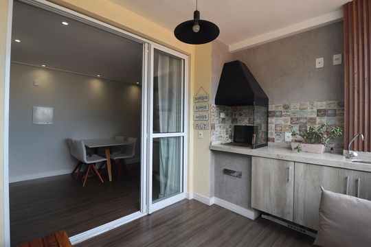 Varanda Gourmet de apartamento à venda com 2 quartos, 62m² em Parque Sao Vicente, Santo André