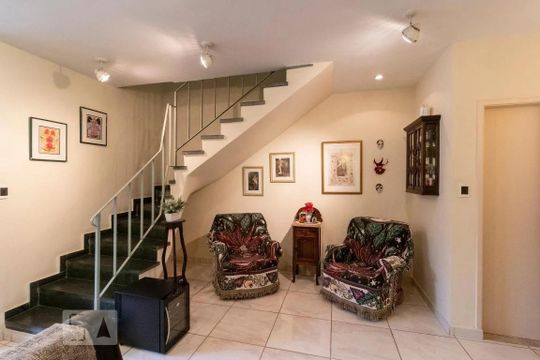 Sala de casa à venda com 4 quartos, 350m² em Parque Colonial, São Paulo