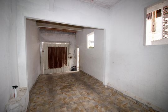 Garagem de casa à venda com 3 quartos, 130m² em Kennedy, Contagem