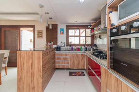 Cozinha de casa à venda com 3 quartos, 181m² em Ipanema, Porto Alegre
