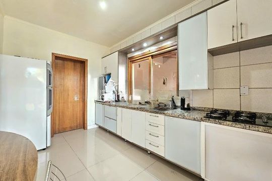 Cozinha  de casa para alugar com 3 quartos, 150m² em Estância Velha, Canoas