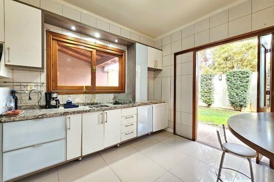 Cozinha  de casa para alugar com 3 quartos, 150m² em Estância Velha, Canoas
