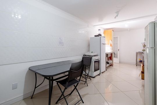 Cozinha  de casa para alugar com 3 quartos, 306m² em Menino Deus, Porto Alegre