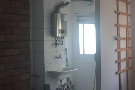 Cozinha de apartamento à venda com 2 quartos, 45m² em Vila Carmosina, São Paulo