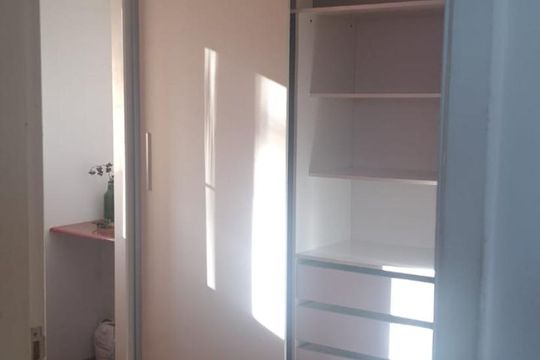 Quarto de apartamento à venda com 2 quartos, 45m² em Vila Carmosina, São Paulo