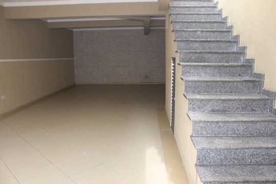 Garagem  de casa à venda com 3 quartos, 280m² em Jardim Rosa de Franca, Guarulhos