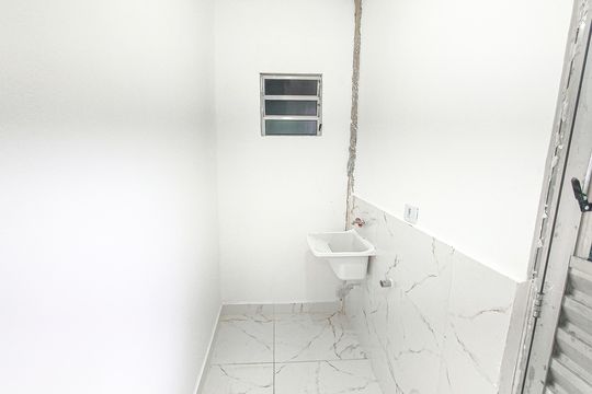 Área de Serviço de kitnet/studio para alugar com 2 quartos, 35m² em Vila Rubi, São Paulo