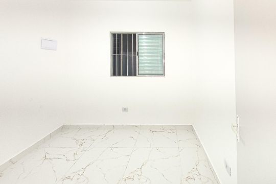 Quarto 1 de kitnet/studio para alugar com 2 quartos, 35m² em Vila Rubi, São Paulo