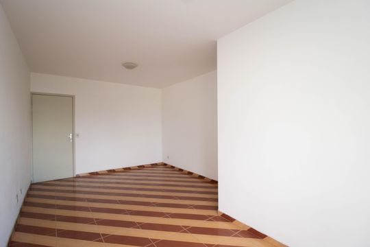 Sala de apartamento à venda com 3 quartos, 74m² em Vila Amélia, São Paulo