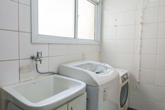 Área de Serviço de apartamento à venda com 3 quartos, 129m² em Real Parque, São Paulo