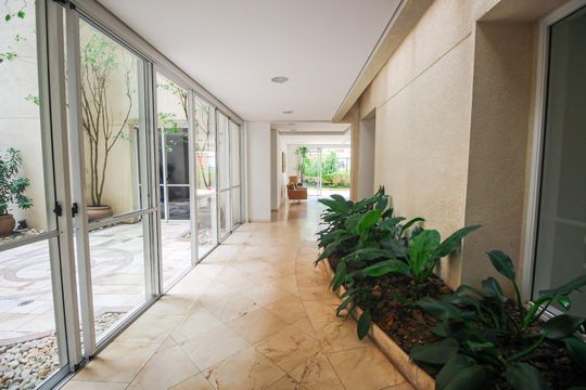 Área comum de apartamento à venda com 3 quartos, 129m² em Real Parque, São Paulo