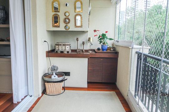 Varanda da Sala de apartamento à venda com 3 quartos, 129m² em Real Parque, São Paulo