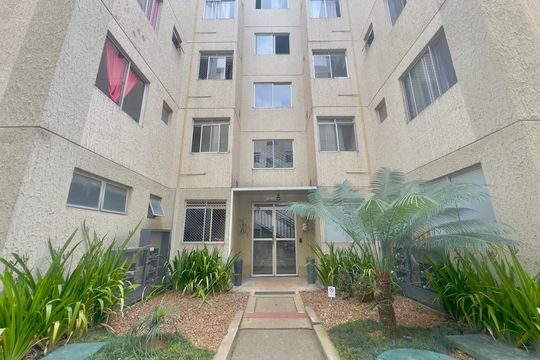 Fachada do bloco de apartamento para alugar com 2 quartos, 43m² em Vila Nova Bonsucesso, Guarulhos