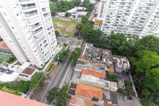 Varanda de kitnet/studio à venda com 1 quarto, 25m² em Santo Amaro, São Paulo