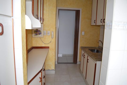 Cozinha de apartamento à venda com 3 quartos, 63m² em Jardim dos Oliveiras, Campinas