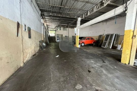 Casa à venda com 3 quartos, 600m² em Bosque da Saúde, São Paulo