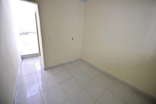 Casa para alugar com 1 quarto, 40m² em Setor Grajaú, Goiânia