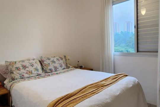 Quarto de apartamento à venda com 2 quartos, 50m² em Vila Andrade, São Paulo