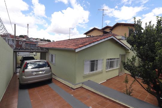 Garagem - Casa 1 de casa à venda com 3 quartos, 190m² em Bortolândia, São Paulo
