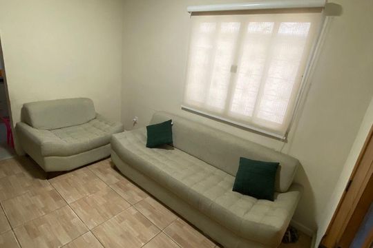 Sala de casa à venda com 2 quartos, 56m² em Penha, Rio de Janeiro