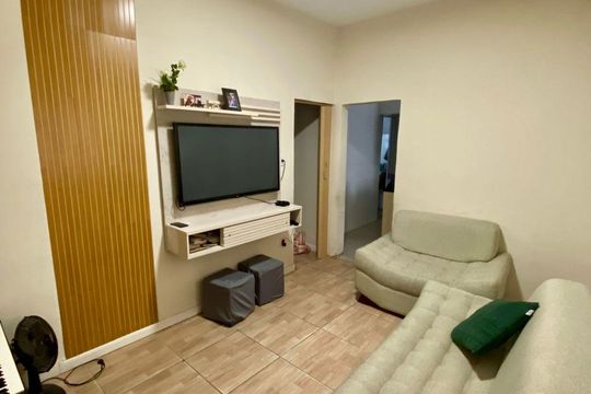 Sala de casa à venda com 2 quartos, 56m² em Penha, Rio de Janeiro
