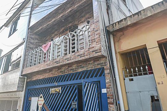 Fachada de casa à venda com 2 quartos, 166m² em Jardim Nascimento, São Bernardo do Campo