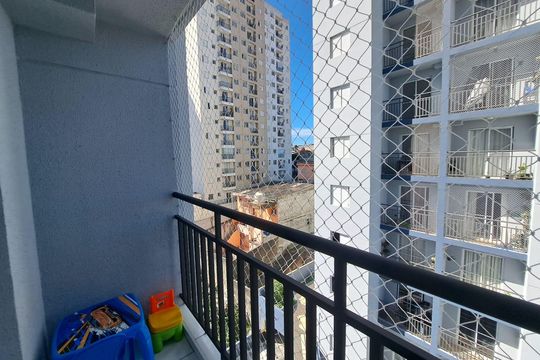 Sacada de apartamento à venda com 2 quartos, 48m² em Padroeira, Osasco