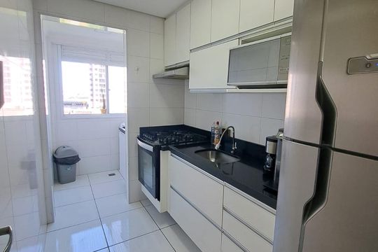 Cozinha de apartamento à venda com 2 quartos, 48m² em Padroeira, Osasco