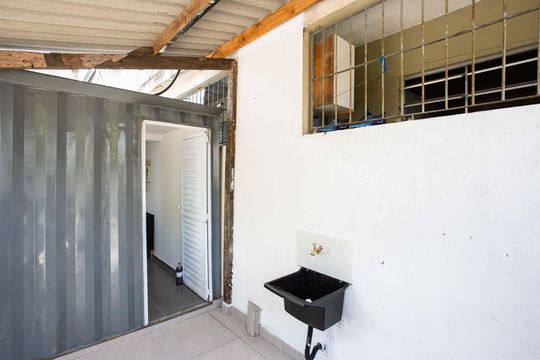 Área de Serviço de casa para alugar com 1 quarto, 44m² em Jardim Miriam, São Paulo