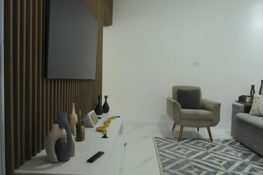Sala de casa à venda com 2 quartos, 80m² em Quitaúna, Osasco