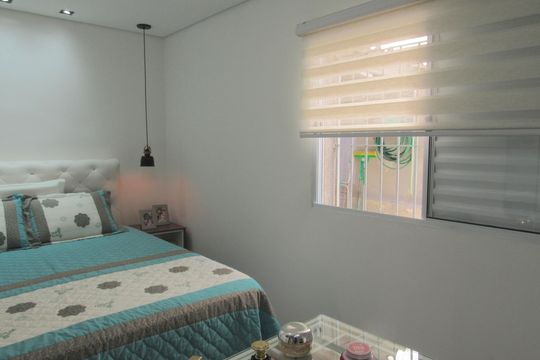 Quarto 2 de casa à venda com 2 quartos, 80m² em Quitaúna, Osasco