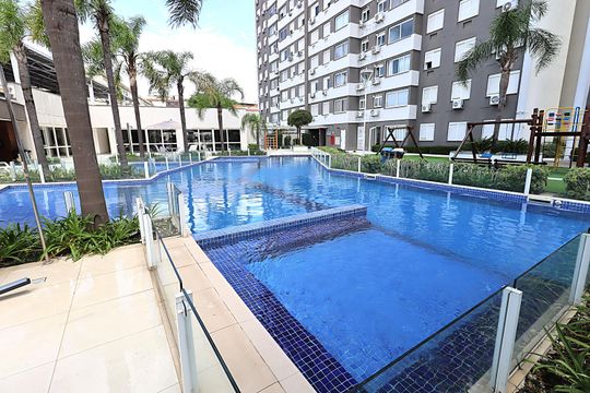 Área comum - Piscina de apartamento para alugar com 3 quartos, 75m² em São João, Porto Alegre