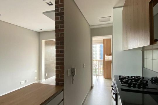 Cozinha de apartamento para alugar com 2 quartos, 63m² em Vila Gertrudes, São Paulo