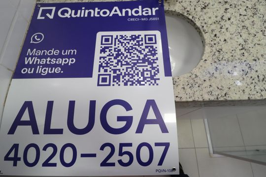 Placa de apartamento para alugar com 2 quartos, 62m² em Santa Mônica, Uberlândia