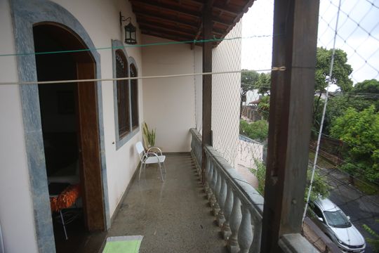 Area comum de casa à venda com 4 quartos, 360m² em Alto Caiçaras, Belo Horizonte