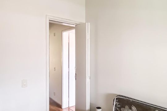 Quarto de casa de condomínio à venda com 3 quartos, 195m² em Vila Robertina, São Paulo