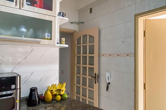 Cozinha de casa de condomínio à venda com 3 quartos, 195m² em Vila Robertina, São Paulo