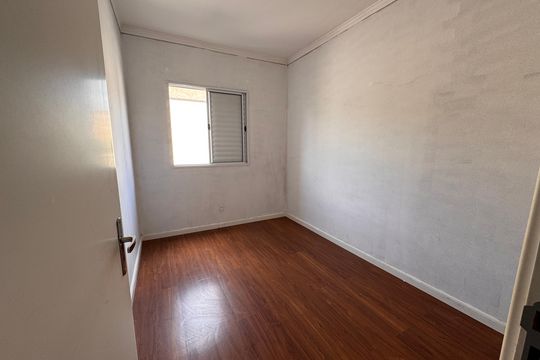 Quarto 1 de apartamento para alugar com 2 quartos, 45m² em Petrópolis, Cotia