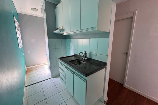 Cozinha de apartamento para alugar com 2 quartos, 45m² em Petrópolis, Cotia