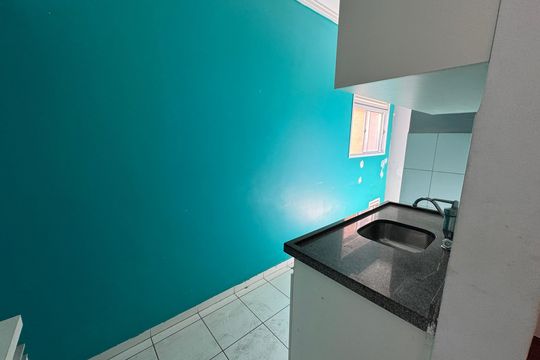 Cozinha de apartamento para alugar com 2 quartos, 45m² em Petrópolis, Cotia