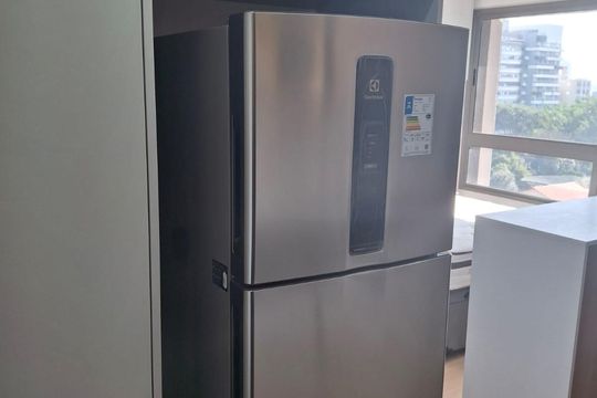 Cozinha de kitnet/studio para alugar com 1 quarto, 25m² em Pinheiros, São Paulo