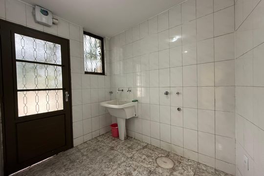 Casa à venda com 3 quartos, 197m² em Alípio de Melo, Belo Horizonte