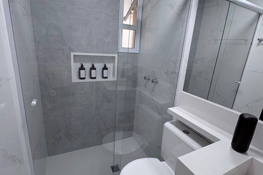 Banheiro de apartamento à venda com 2 quartos, 62m² em Vila Caraguata, São Paulo