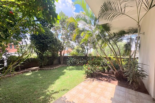 Jardim de casa à venda com 4 quartos, 320m² em Jardim Brasil, Jundiaí