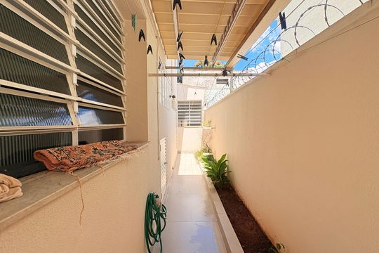 Área de Serviço de casa à venda com 4 quartos, 320m² em Jardim Brasil, Jundiaí