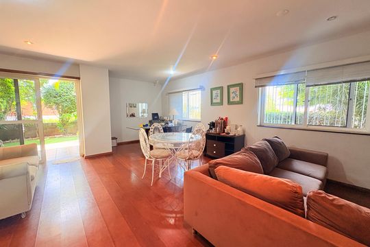 Casa à venda com 4 quartos, 320m² em Jardim Brasil, Jundiaí