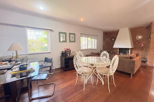 Sala de casa à venda com 4 quartos, 320m² em Jardim Brasil, Jundiaí