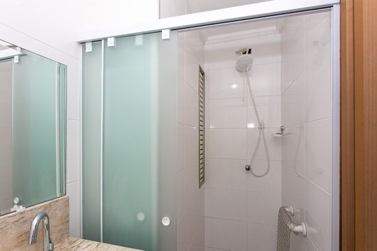Banheiro de apartamento à venda com 2 quartos, 74m² em Parque São Jorge, São Paulo