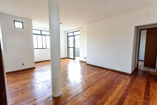 Sala de apartamento para alugar com 5 quartos, 210m² em Estoril, Belo Horizonte