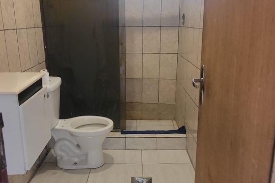 Banheiro de casa à venda com 2 quartos, 55m² em Pechincha, Rio de Janeiro
